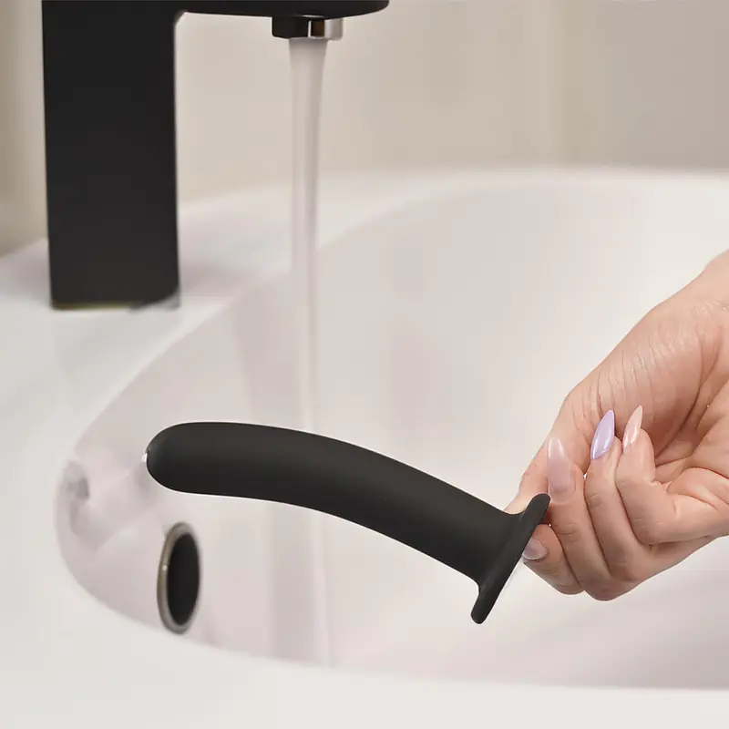 Black Silicone Butt Plug with Suction Cup Base - Master